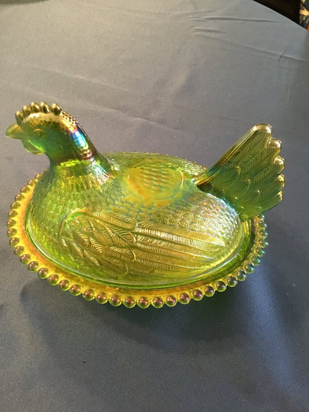 Indiana Glass Company Hen on a Nest (Carnival Lime Green)